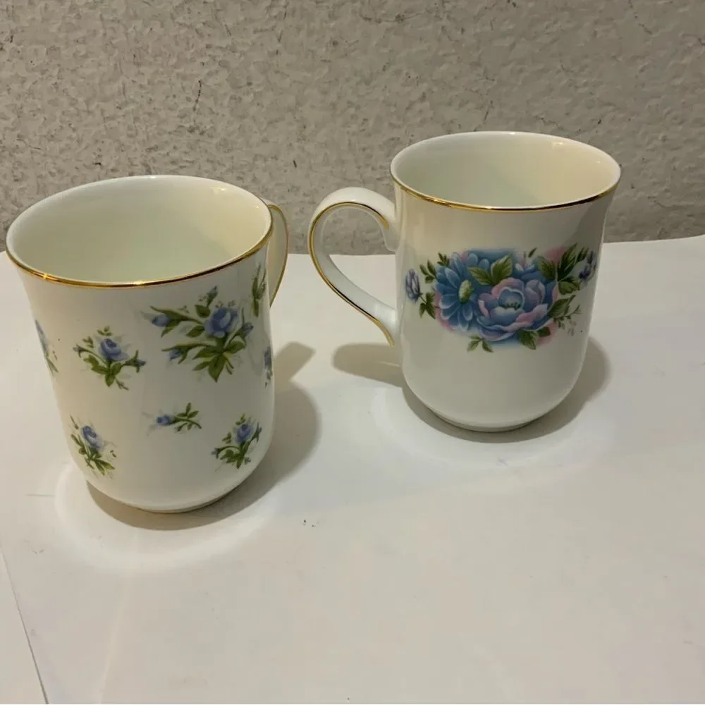 Royal Canterbury Blue Roses Green Leaves Gold Tone Trim 2 Coffee Mug / TeaCups